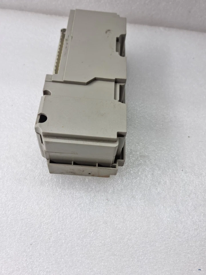 Merlin Gerin STR 23 SE Circuit Breaker 1074050A Free Fast Ship STR23SE 1074050A